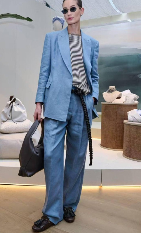 КОСТЮМ BRUNELLO CUCINELLI фото