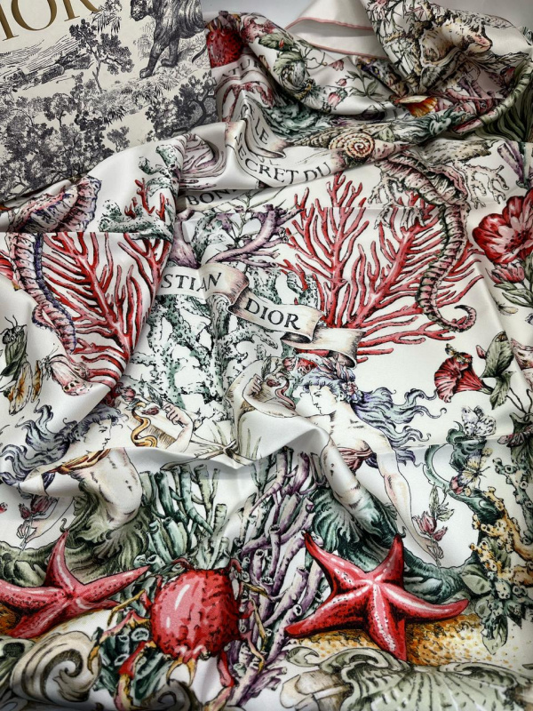 ПЛАТОК CHRISTIAN DIOR фото