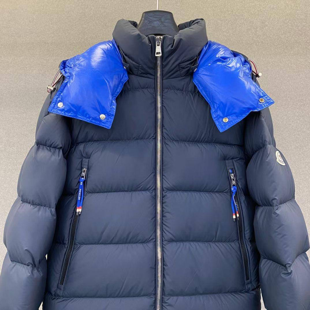 МУЖСКОЙ ПУХОВИК MONCLER детальное фото