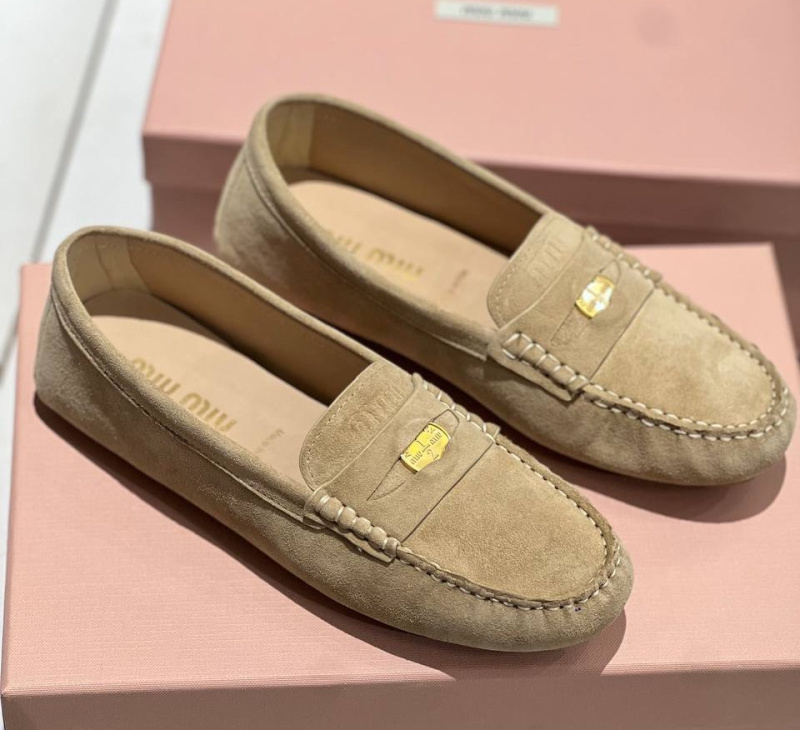 ЛОФЕРЫ MIU MIU фото