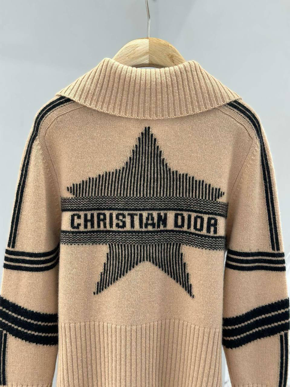 КАРДИГАН CHRISTIAN DIOR детальное фото