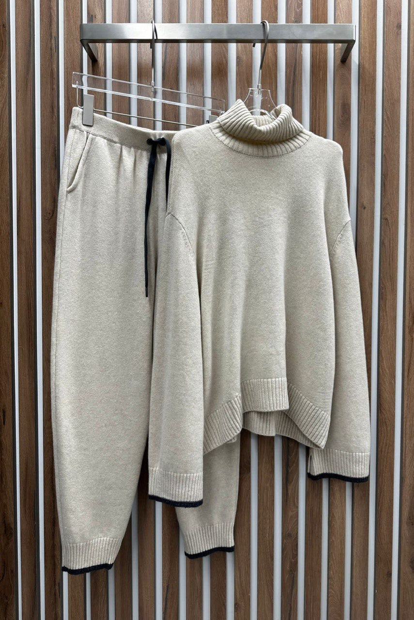 КОСТЮМ BRUNELLO CUCINELLI детальное фото