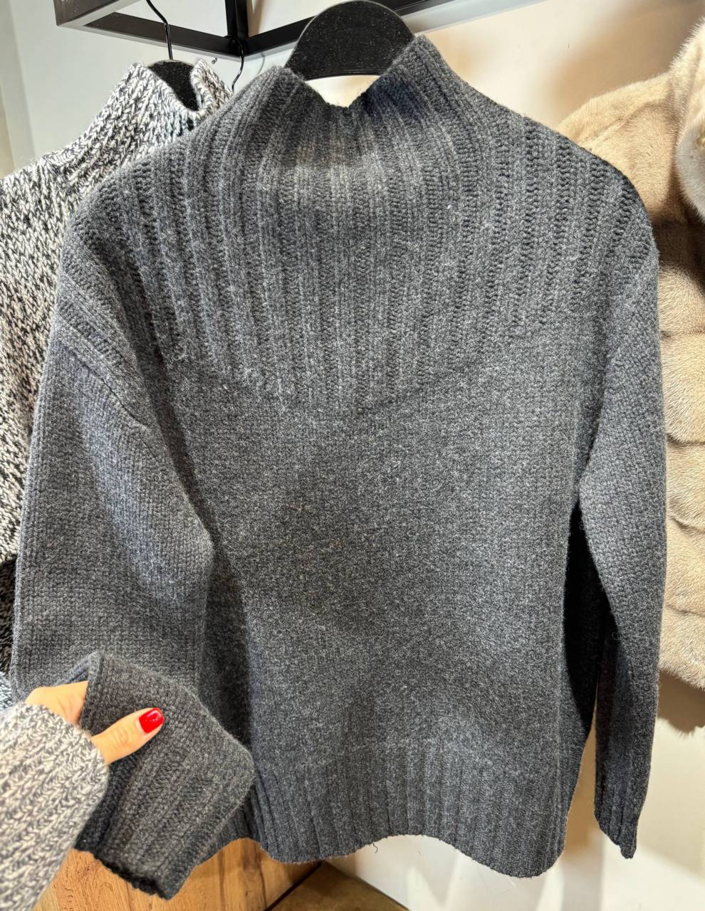 СВИТЕР LORO PIANA детальное фото