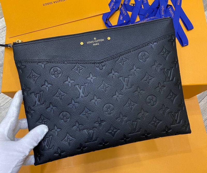КЛАТЧ LOUIS VUITTON фото