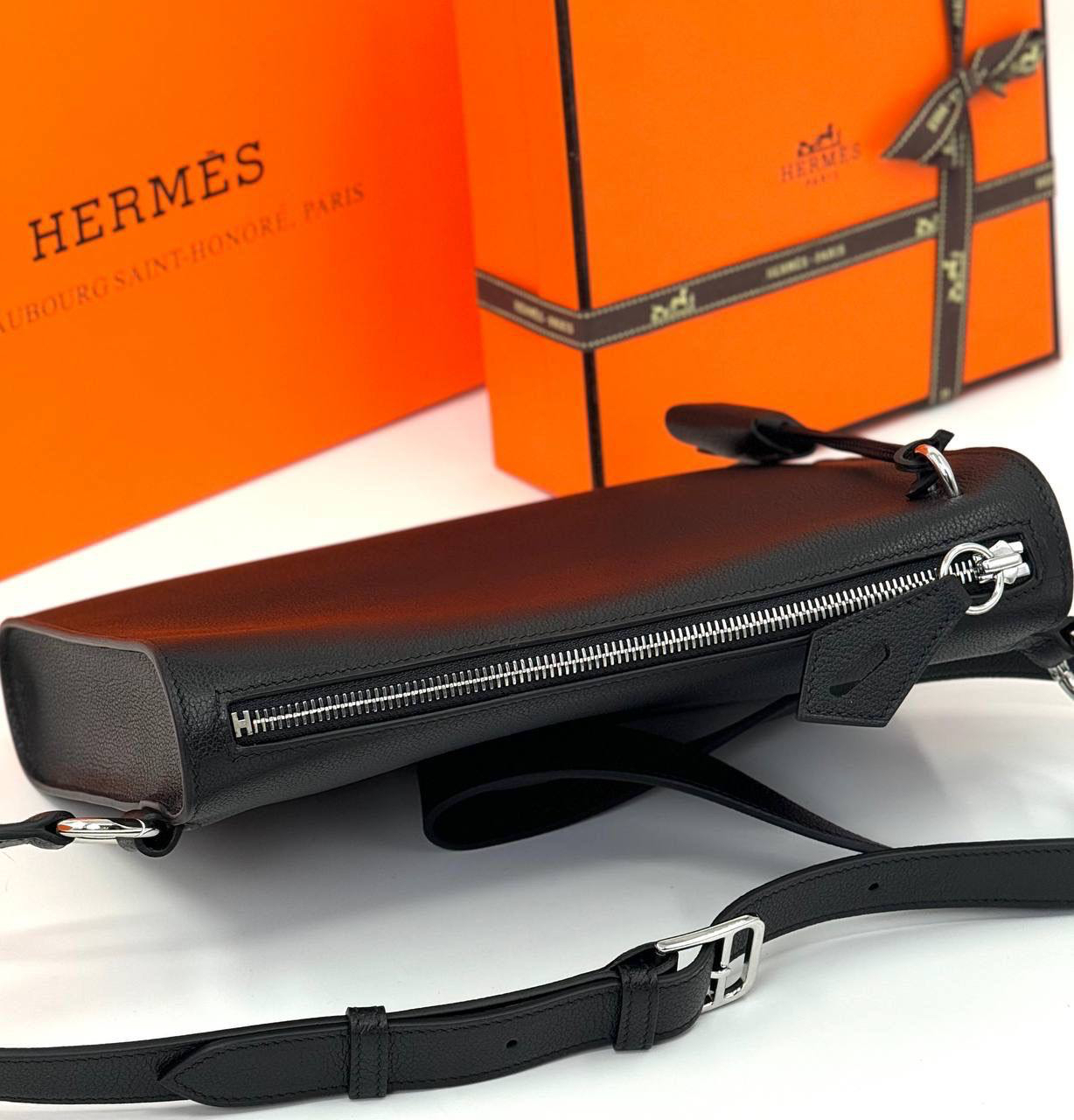 МУЖСКАЯ СУМКА МЕССЕНДЖЕР HERMES детальное фото