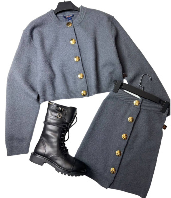 КОСТЮМ LOUIS VUITTON фото