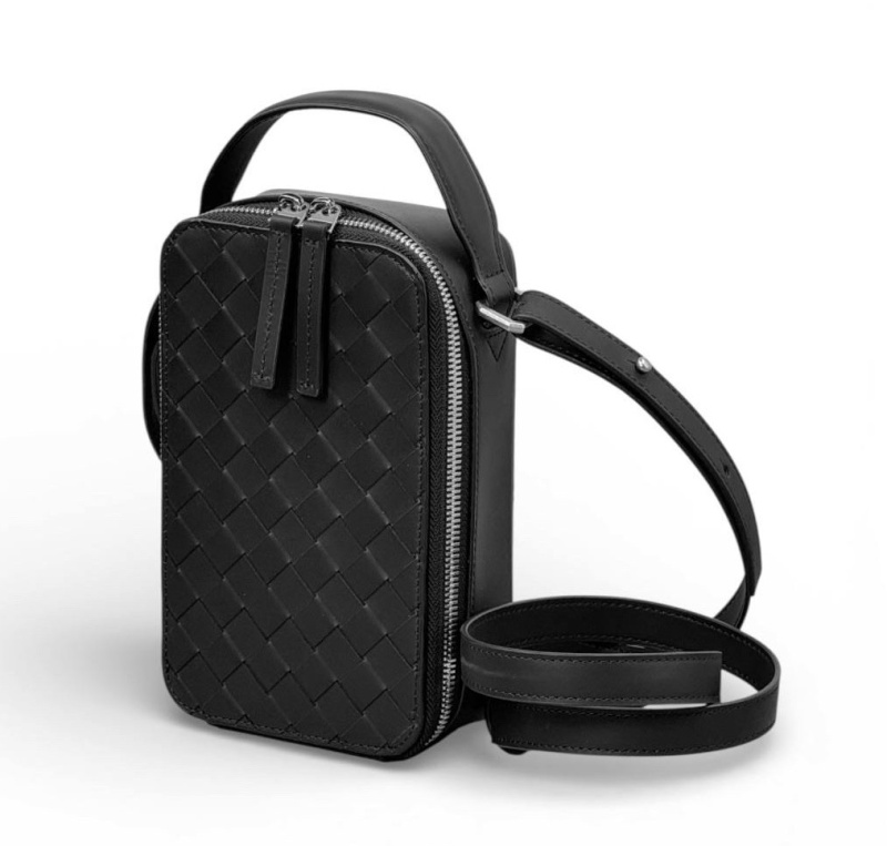 МУЖСКАЯ СУМКА МЕССЕНДЖЕР BOTTEGA VENETA фото