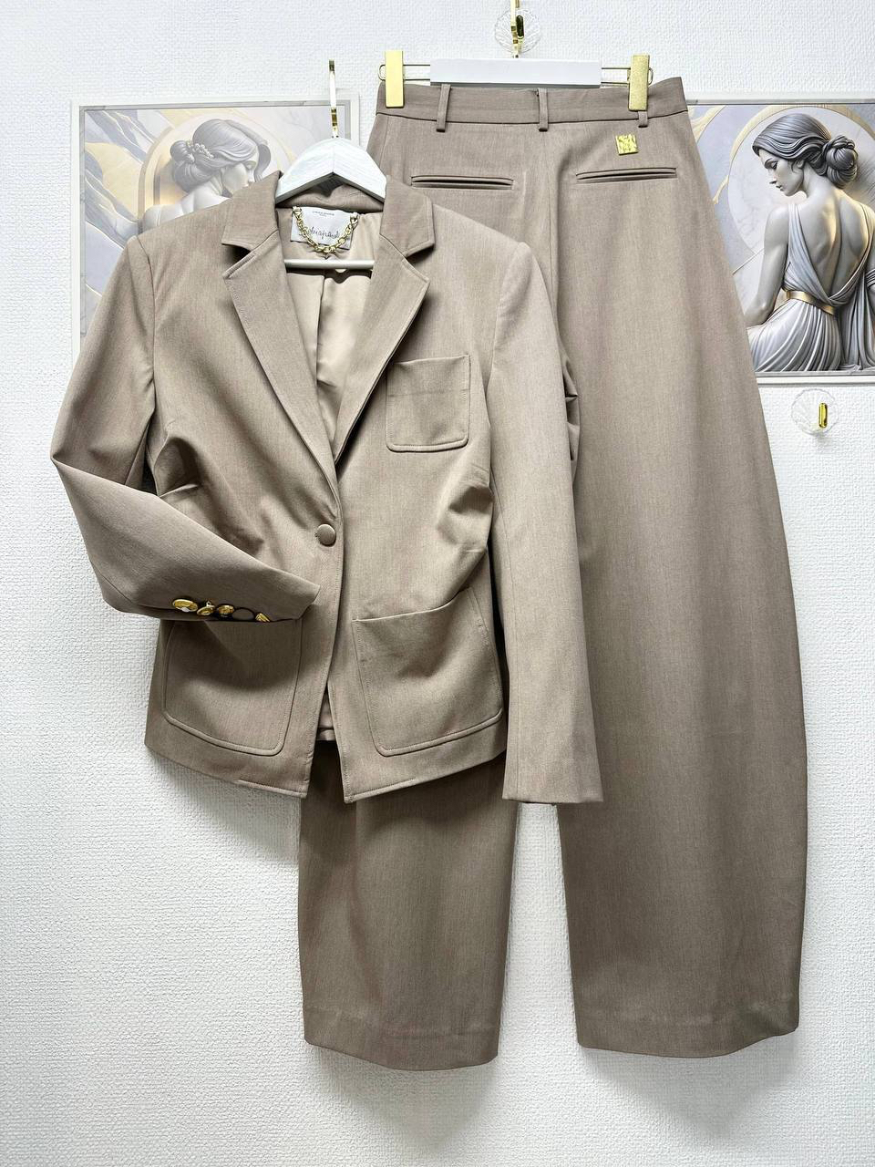 КОСТЮМ SCHIAPARELLI детальное фото