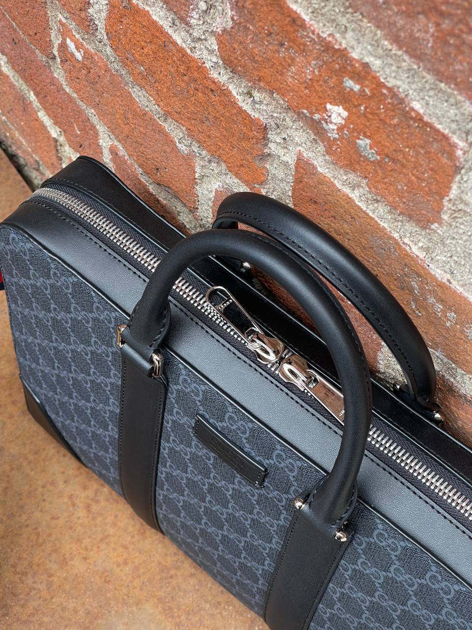 МУЖСКОЙ ПОРТФЕЛЬ GUCCI детальное фото
