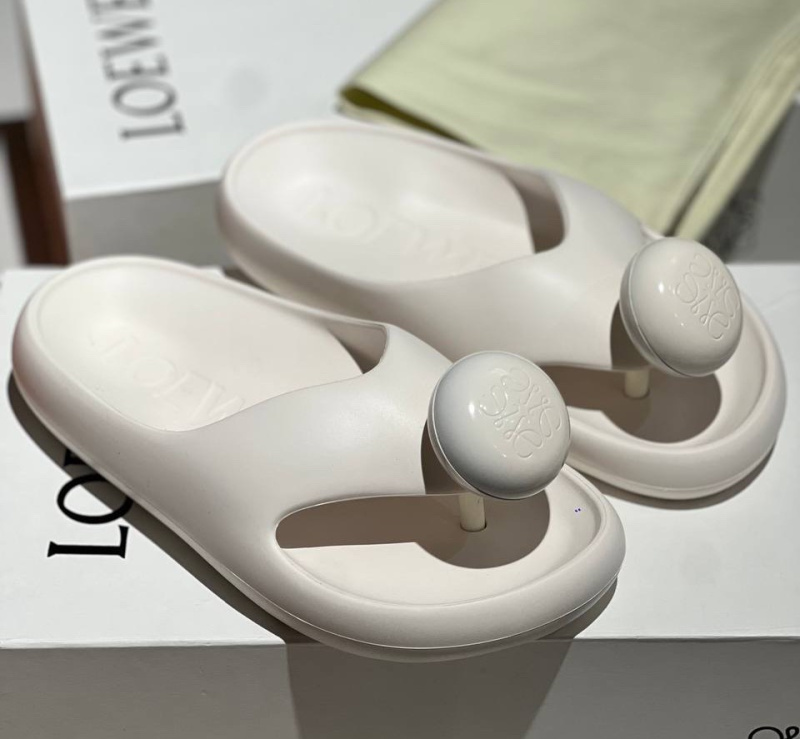 ШЛЕПКИ LOEWE фото