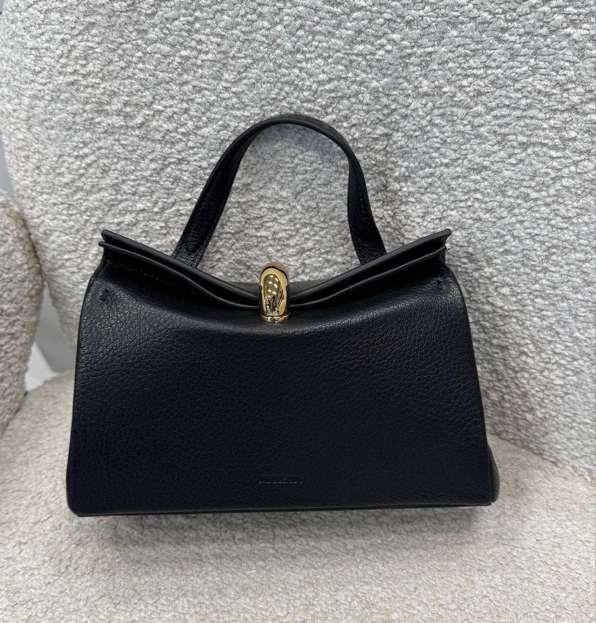 СУМКА JACQUEMUS детальное фото