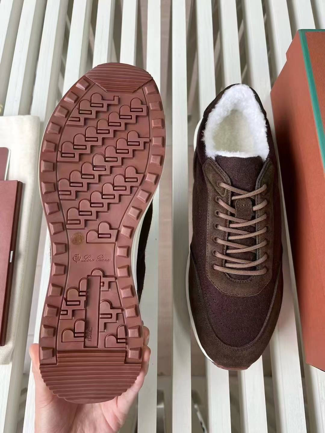 МУЖСКИЕ КРОССОВКИ LORO PIANA детальное фото