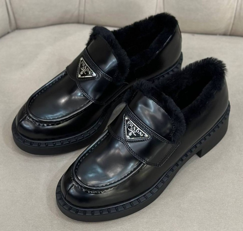 ЛОФЕРЫ PRADA фото