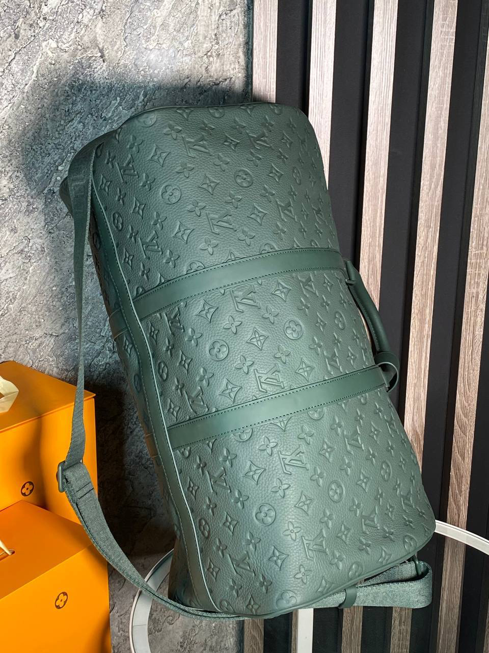 ДОРОЖНАЯ СУМКА LOUIS VUITTON детальное фото