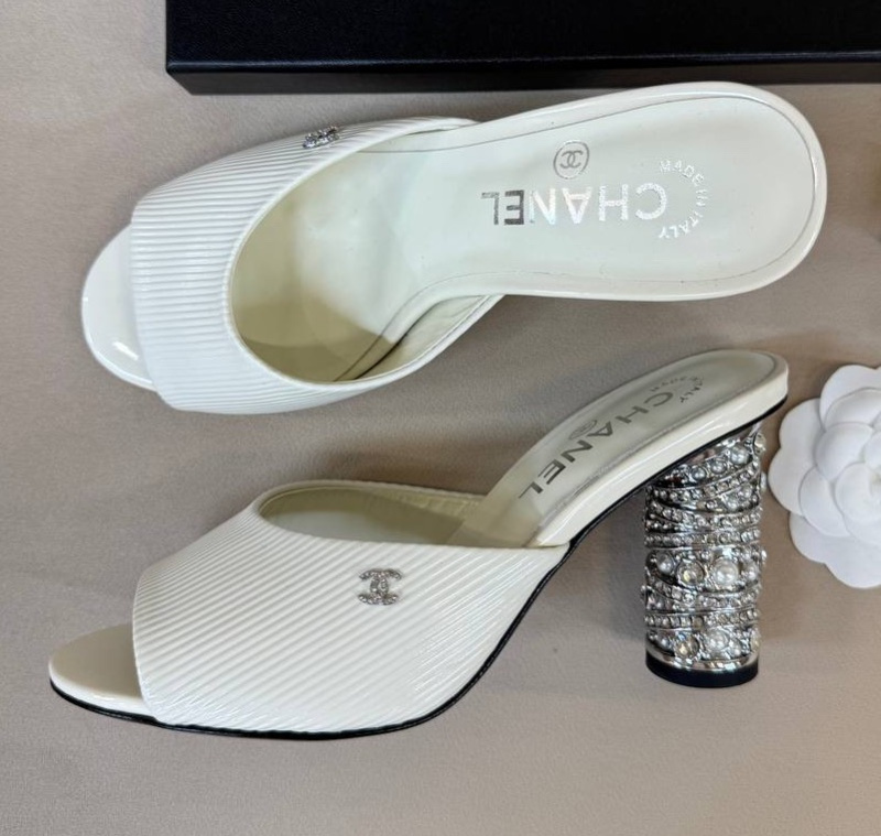 ШЛЕПКИ CHANEL фото