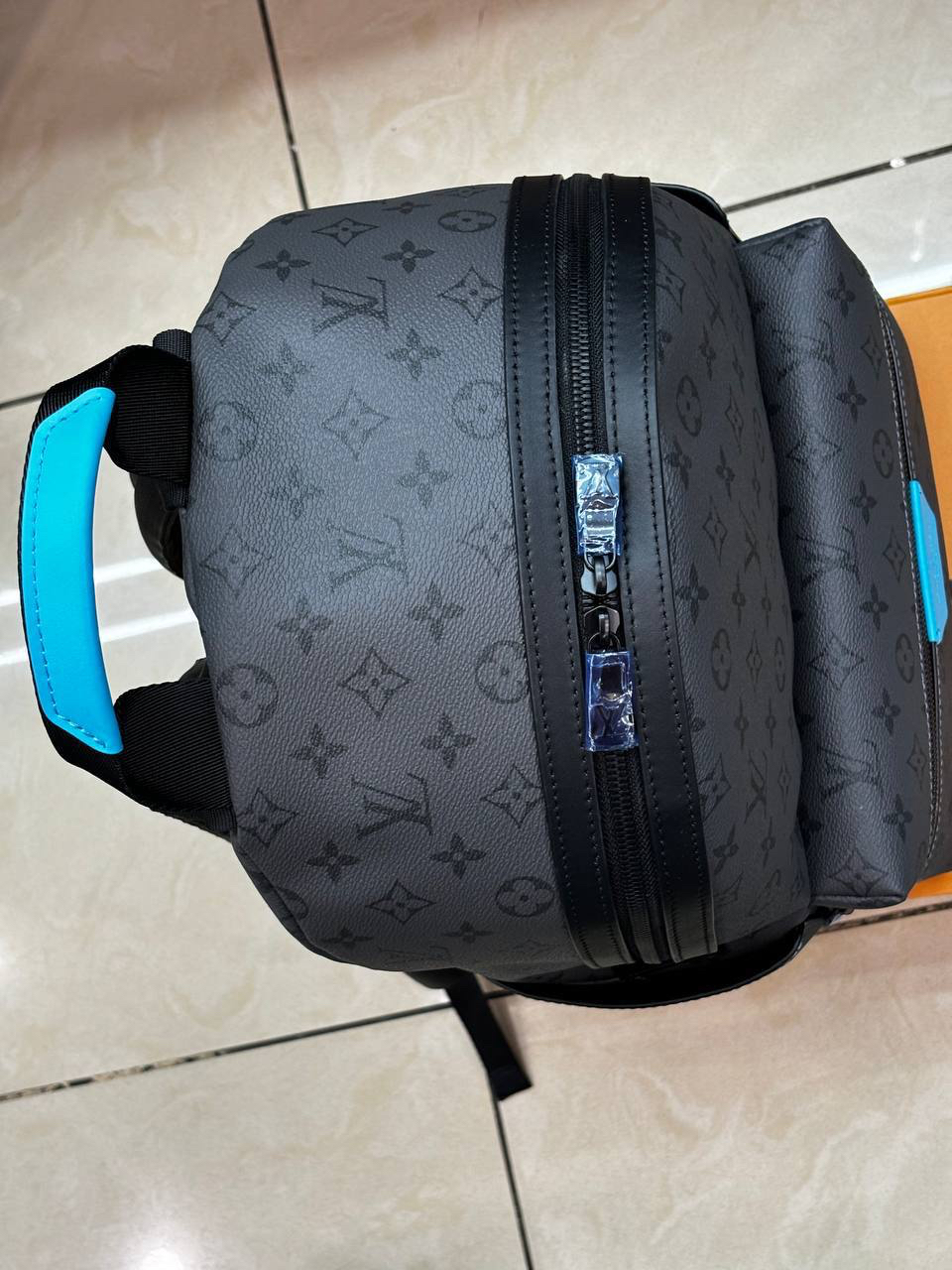 МУЖСКОЙ РЮКЗАК LOUIS VUITTON детальное фото