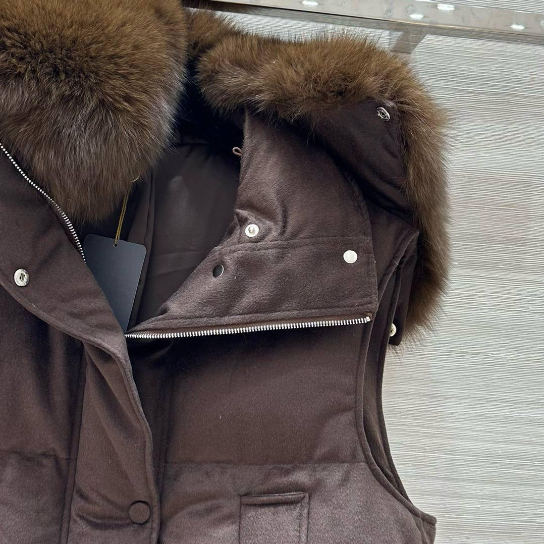 ЖИЛЕТ LORO PIANA детальное фото