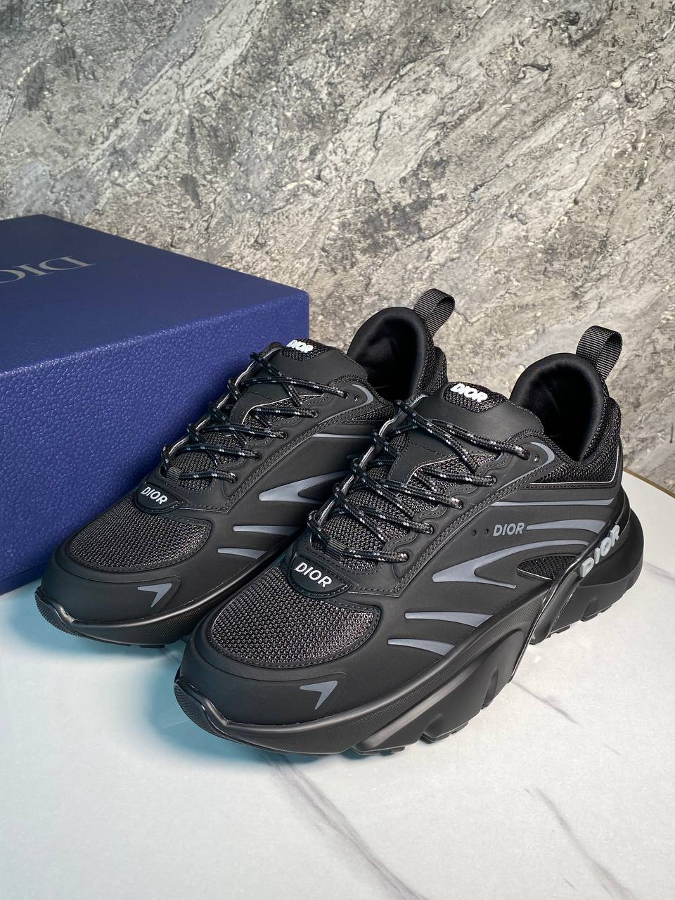 МУЖСКИЕ КРОССОВКИ CHRISTIAN DIOR детальное фото