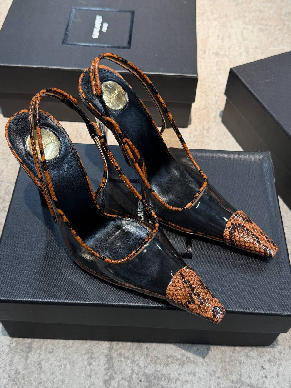 ТУФЛИ SAINT LAURENT детальное фото