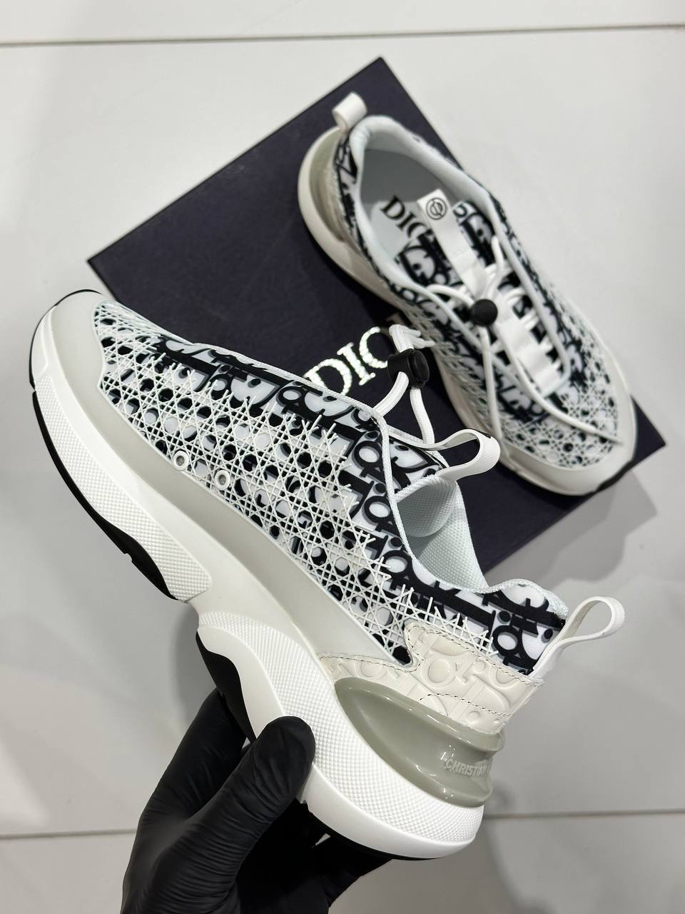 МУЖСКИЕ КРОССОВКИ CHRISTIAN DIOR детальное фото