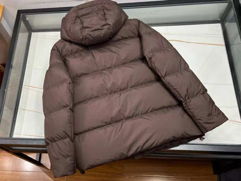 МУЖСКОЙ ПУХОВИК TOM FORD детальное фото