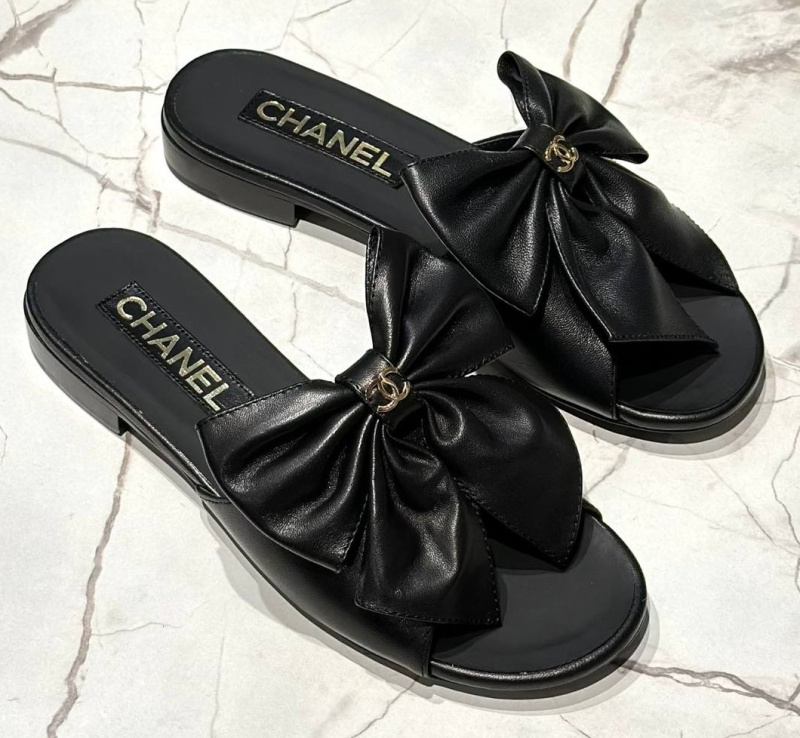 ШЛЕПКИ CHANEL фото