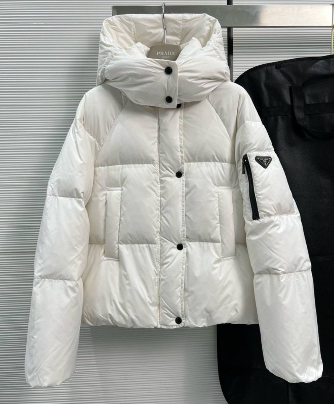 ПУХОВИК PRADA фото