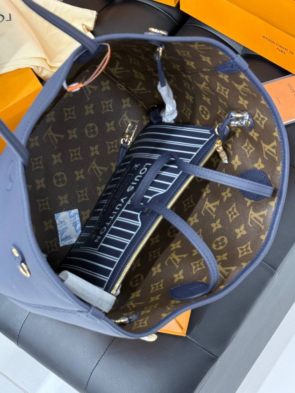 СУМКА LOUIS VUITTON детальное фото