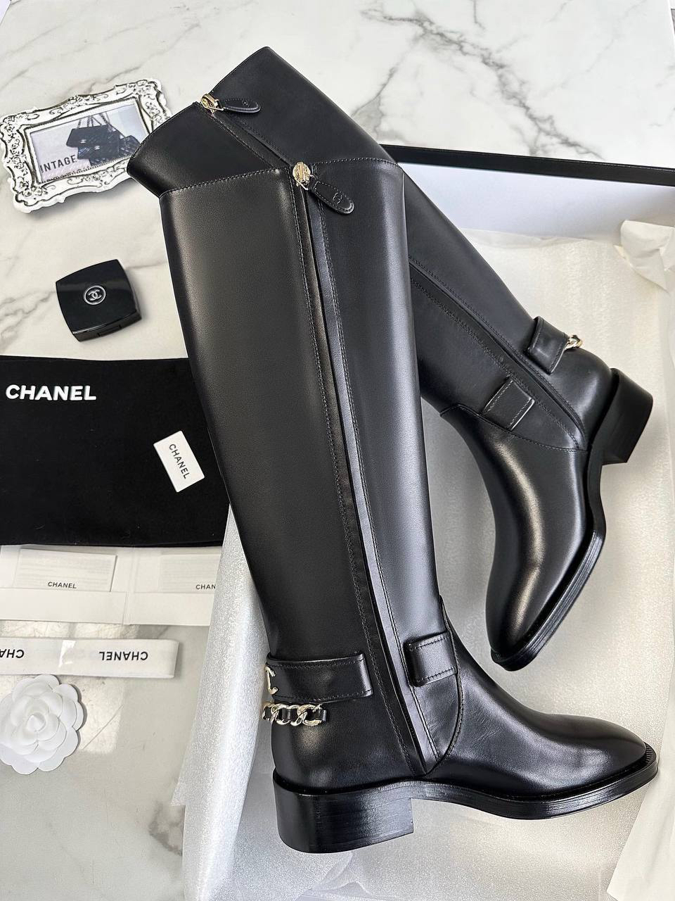 САПОГИ CHANEL детальное фото