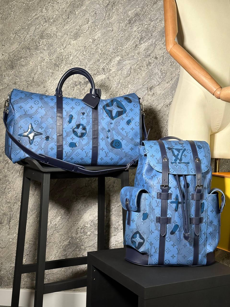 ДОРОЖНАЯ СУМКА LOUIS VUITTON детальное фото