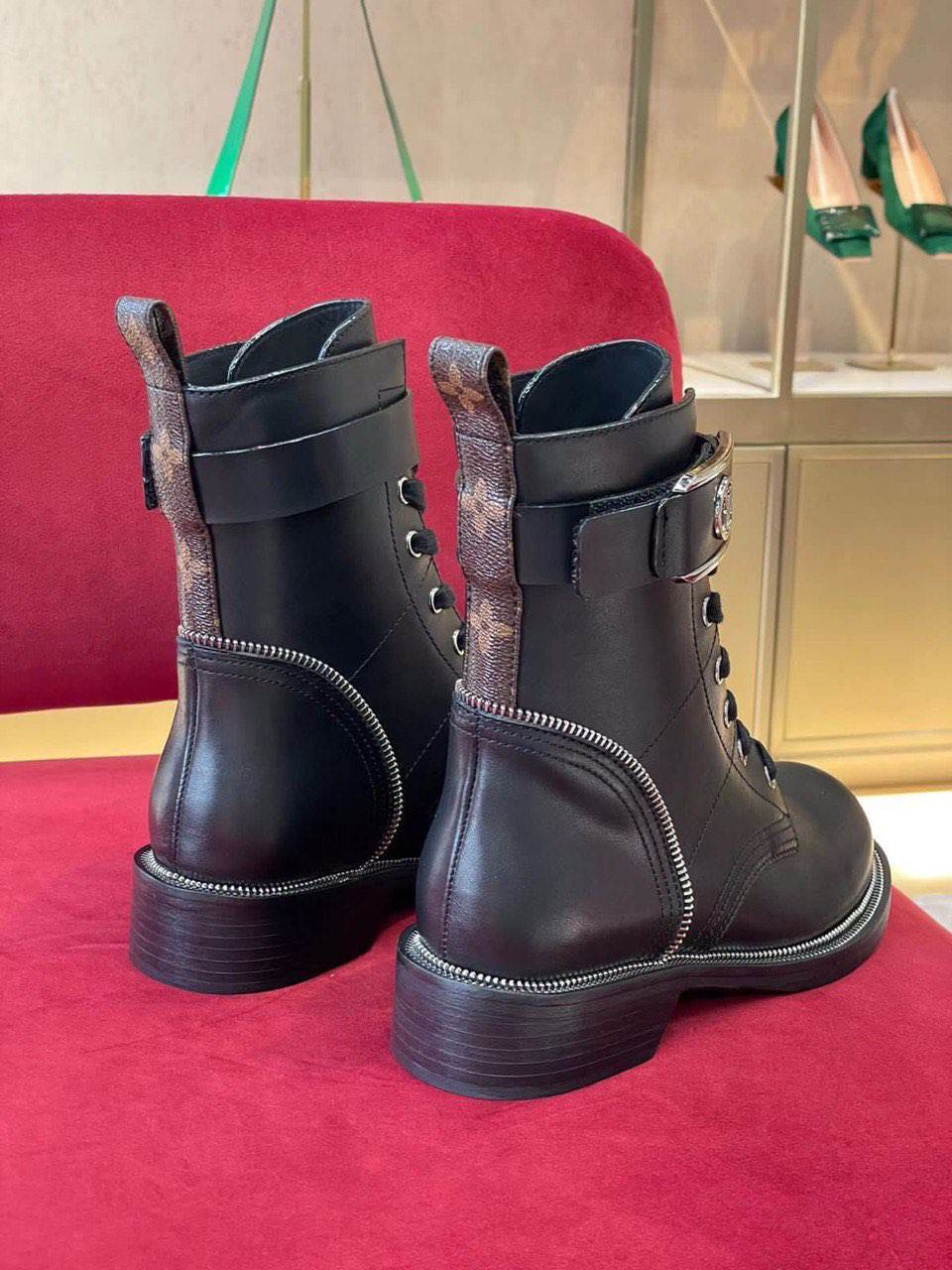 БОТИНКИ LOUIS VUITTON детальное фото