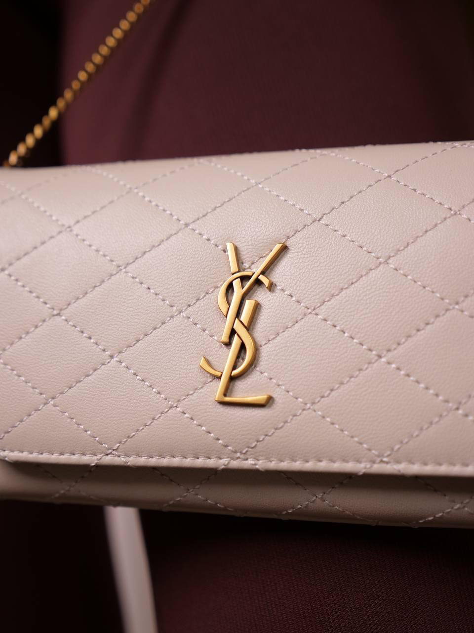 СУМКА SAINT LAURENT детальное фото