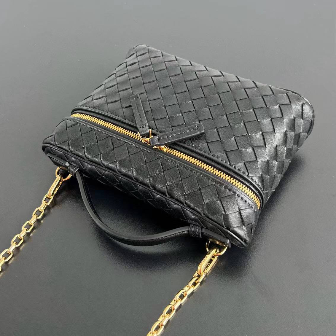 СУМКА BOTTEGA VENETA детальное фото