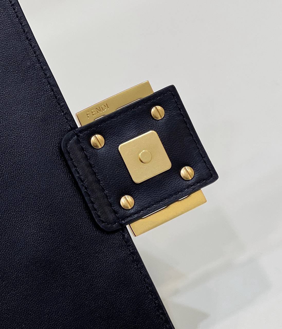 СУМКА FENDI детальное фото