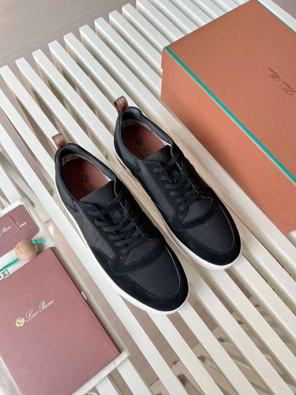 МУЖСКИЕ КЕДЫ LORO PIANA детальное фото