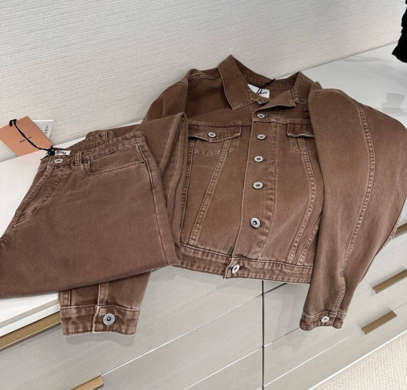 КОСТЮМ MIU MIU фото