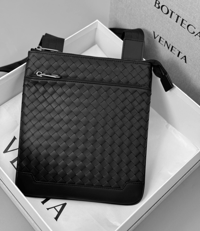 МУЖСКАЯ СУМКА МЕССЕНДЖЕР BOTTEGA VENETA фото