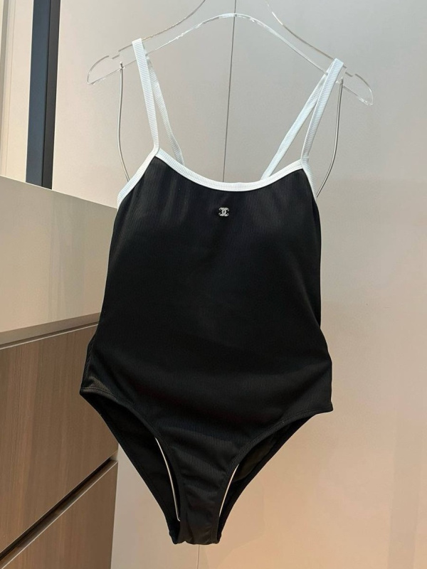 КУПАЛЬНИК CHANEL фото