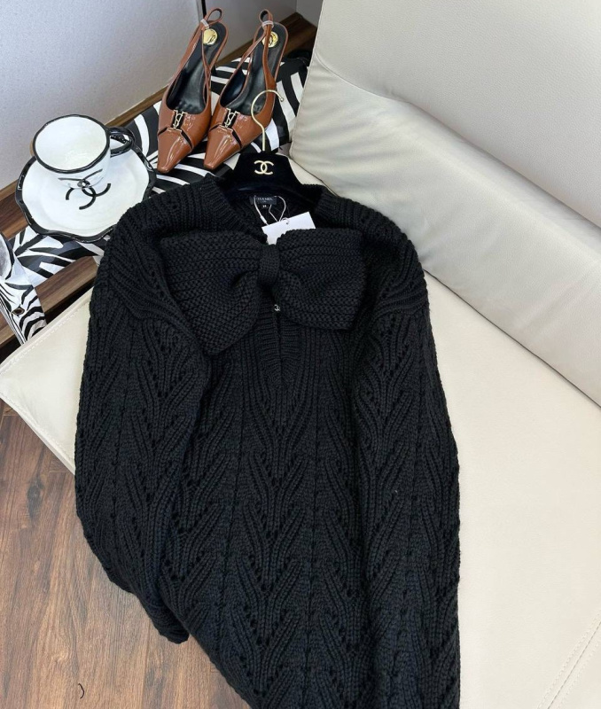 СВИТЕР CHANEL фото