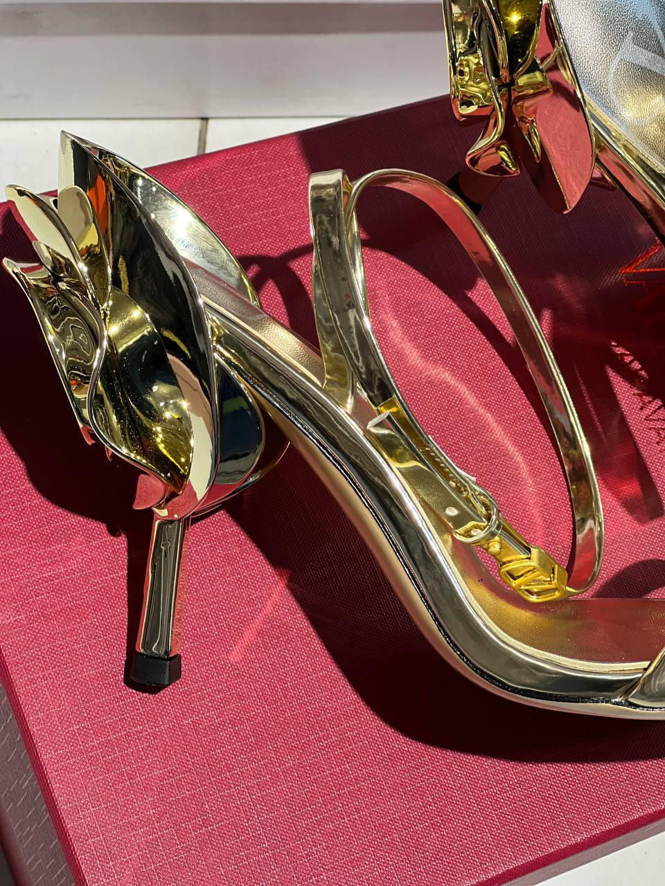 БОСОНОЖКИ VALENTINO детальное фото