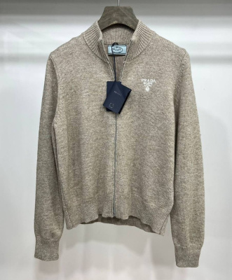 КОФТА PRADA фото