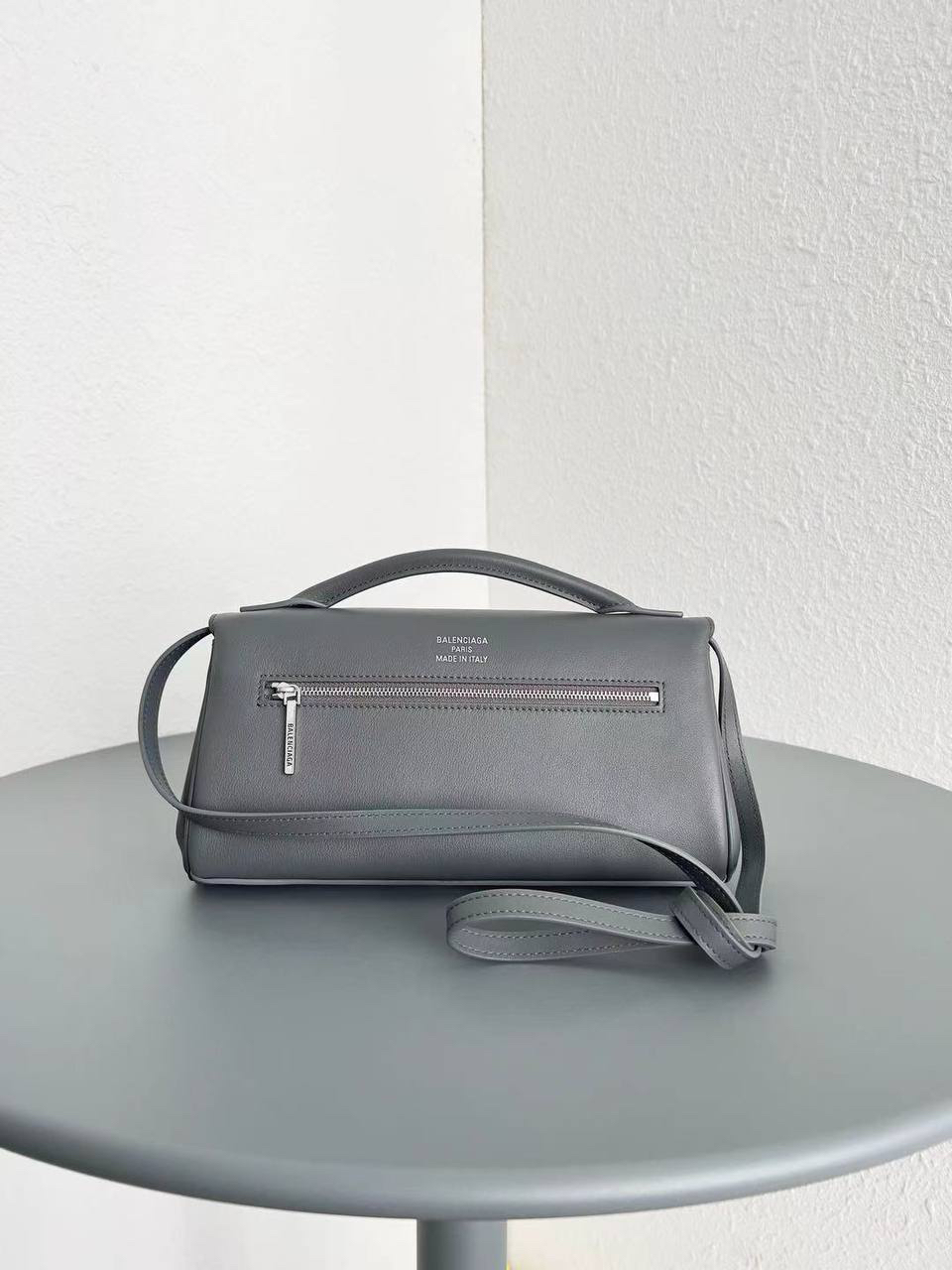 СУМКА BALENCIAGA BEL AIR детальное фото