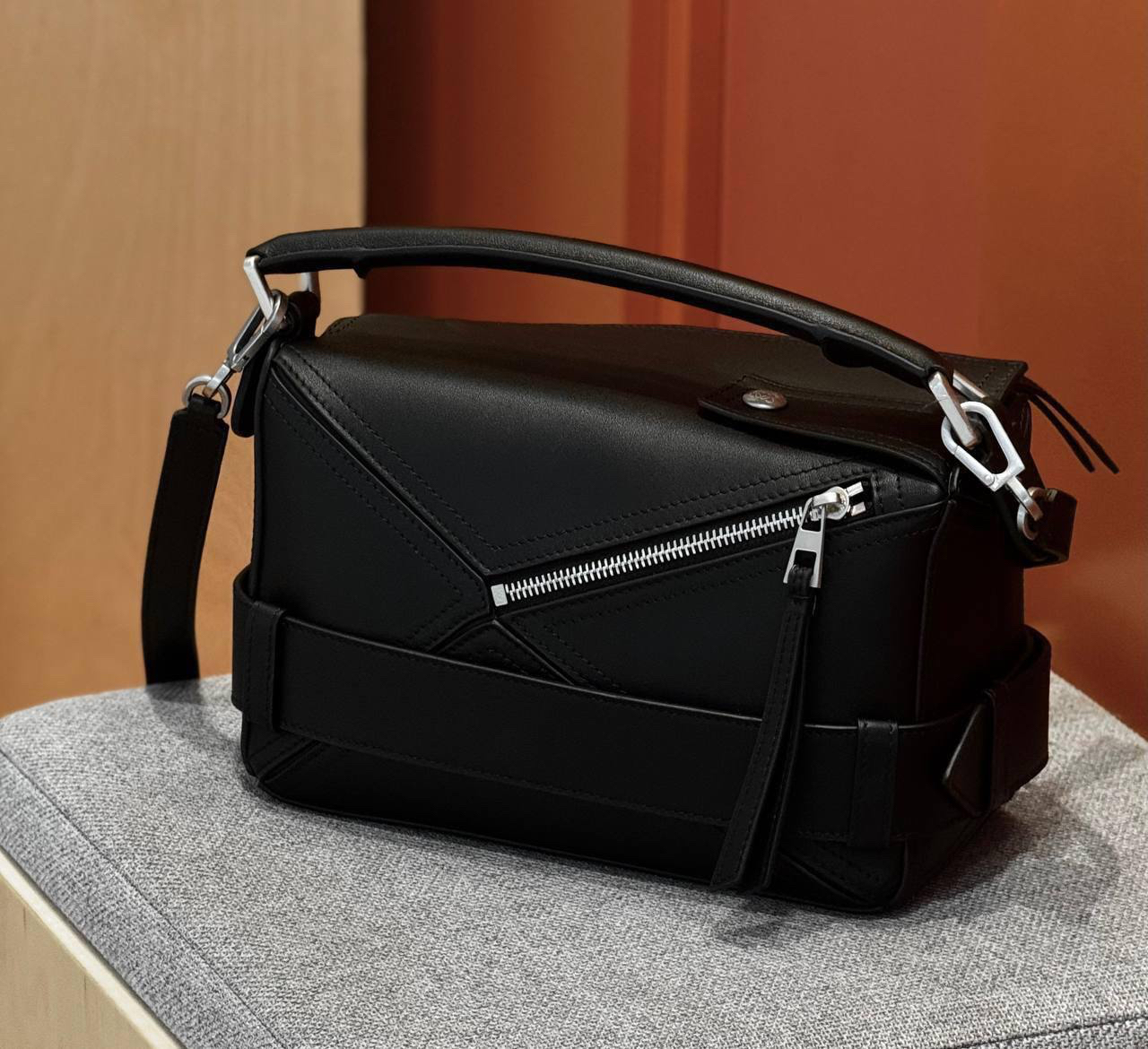 СУМКА LOEWE детальное фото