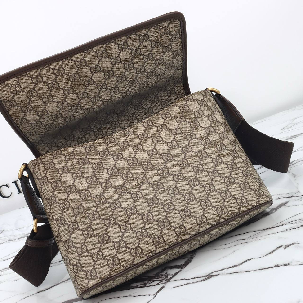 МУЖСКАЯ СУМКА МЕССЕНДЖЕР GUCCI детальное фото