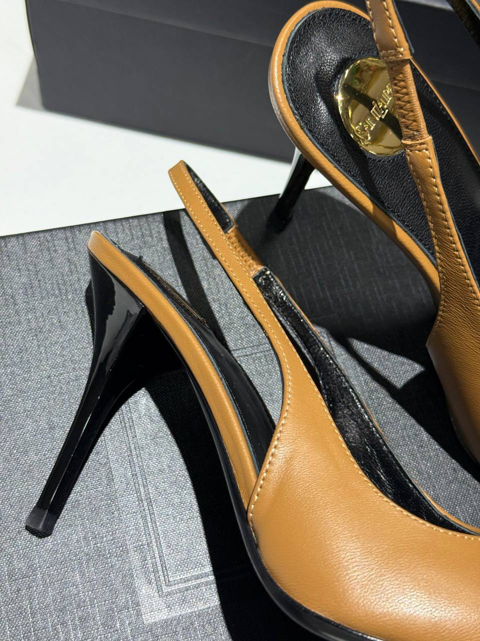 ТУФЛИ SAINT LAURENT детальное фото