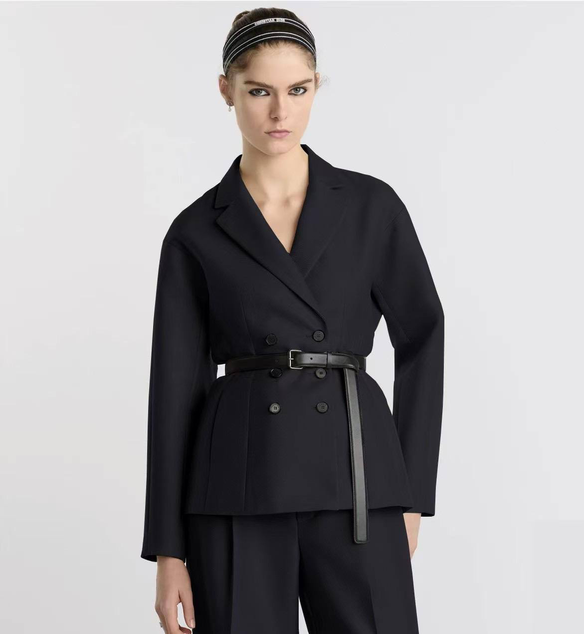 КОСТЮМ CHRISTIAN DIOR детальное фото