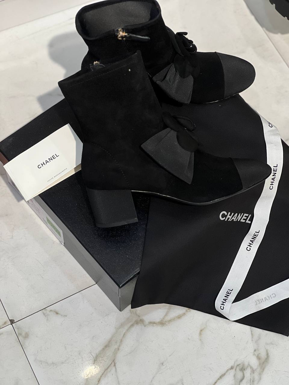 БОТИЛЬОНЫ CHANEL детальное фото