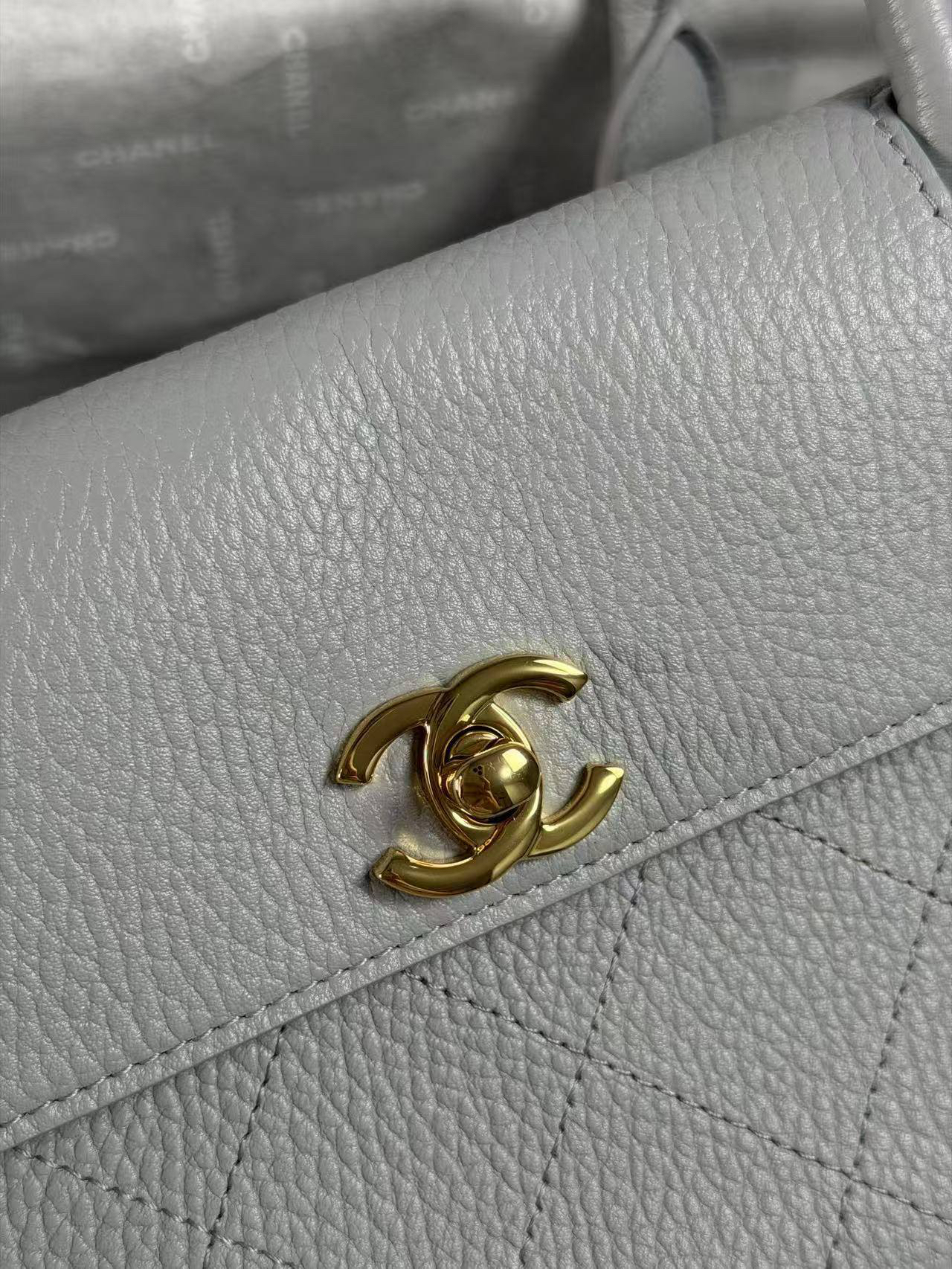 СУМКА CHANEL SMALL SHOPPING детальное фото