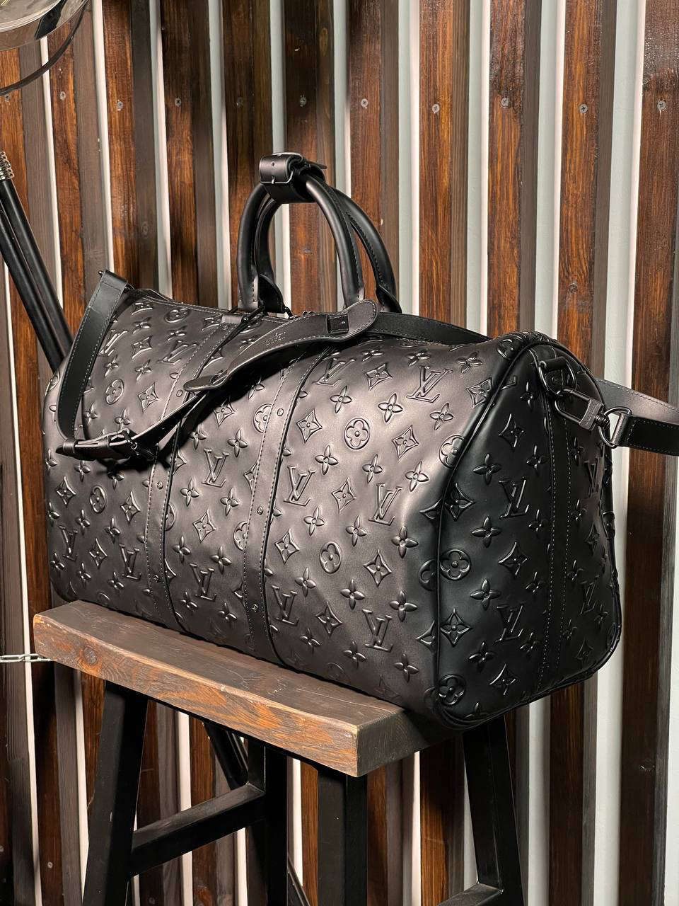 ДОРОЖНАЯ СУМКА LOUIS VUITTON детальное фото