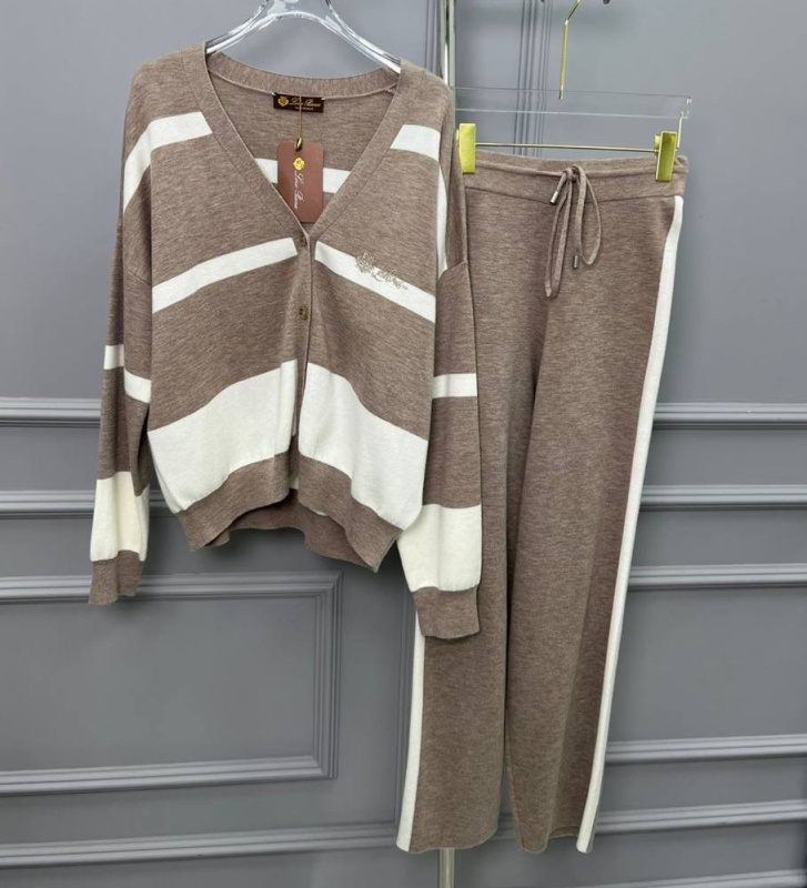 КОСТЮМ LORO PIANA фото